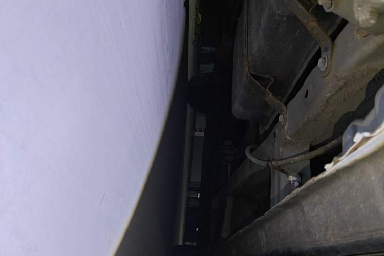 Used Wuling Zhengcheng 2021 1.5T Manual Comfort Version Chassis Rear Right