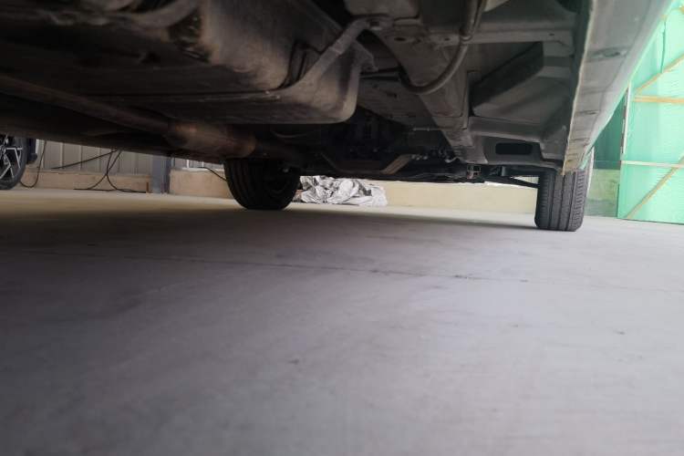 Used Wuling Zhengcheng 2021 1.5T Manual Comfort Version Chassis Rear Right