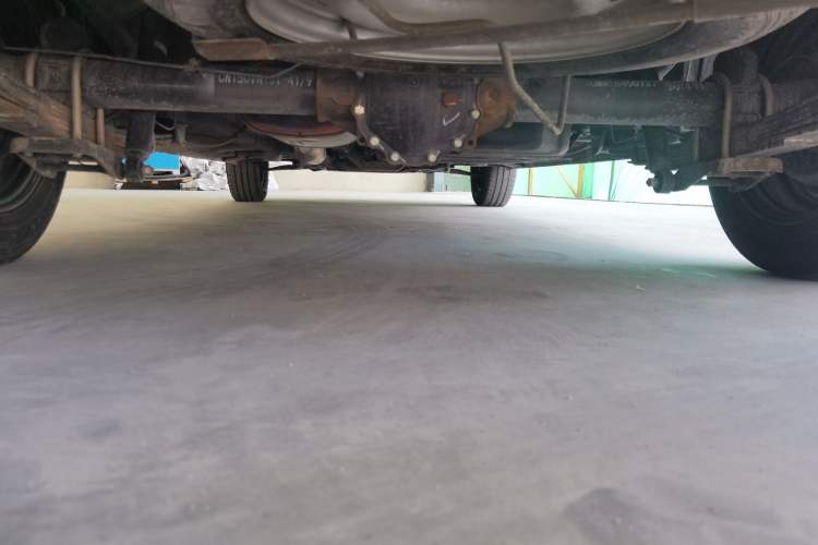 Used Wuling Zhengcheng 2021 1.5T Manual Comfort Version Chassis Rear