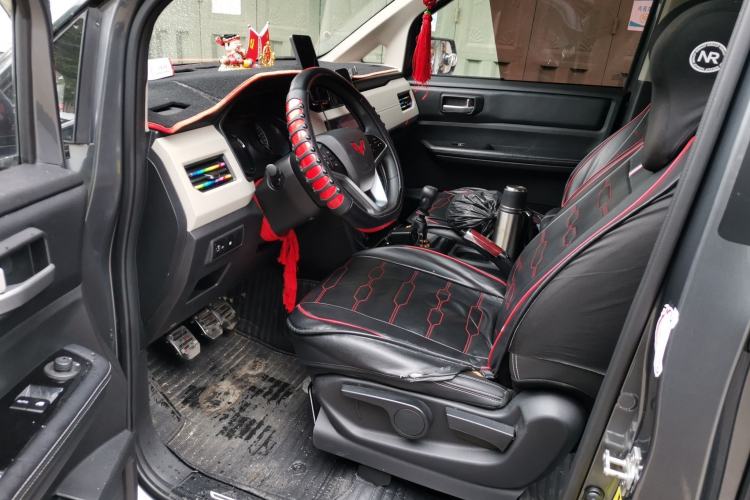 Used Wuling Zhengcheng 2021 1.5T Manual Luxury Version Driver Seat