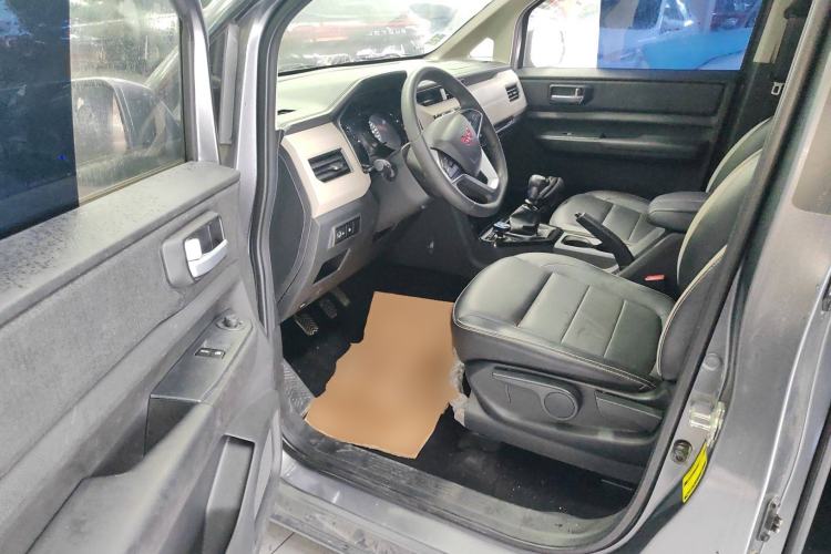 Used Wuling Zhengcheng 2021 1.5T Manual Luxury Version Driver Seat