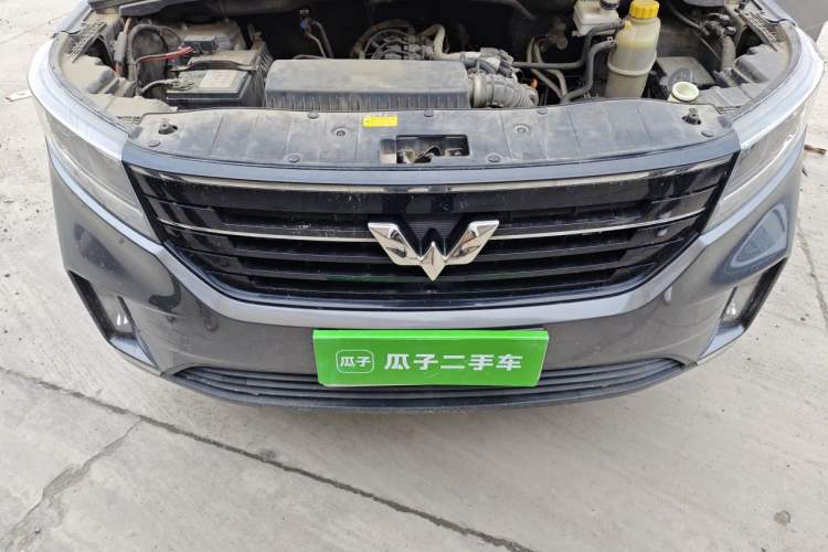 Used Wuling Zhengcheng 2021 1.5T Manual Luxury Version Engine Bay
