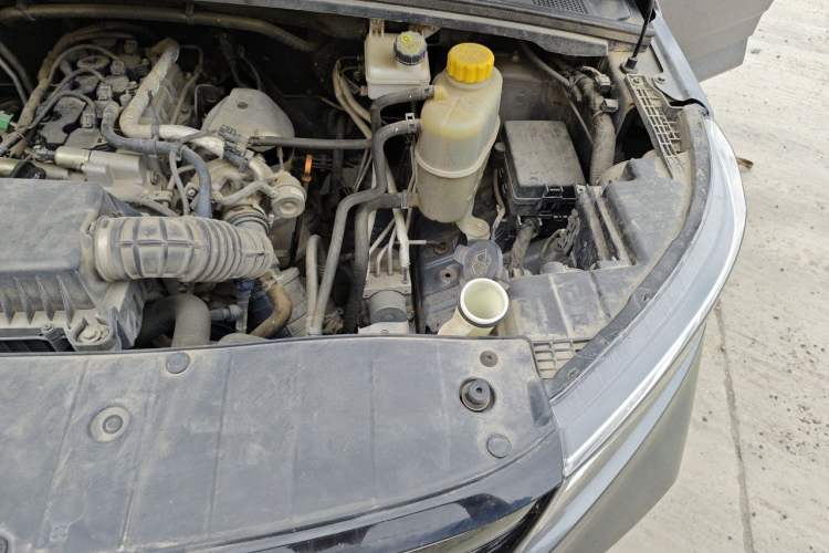 Used Wuling Zhengcheng 2021 1.5T Manual Luxury Version Engine Bay Left