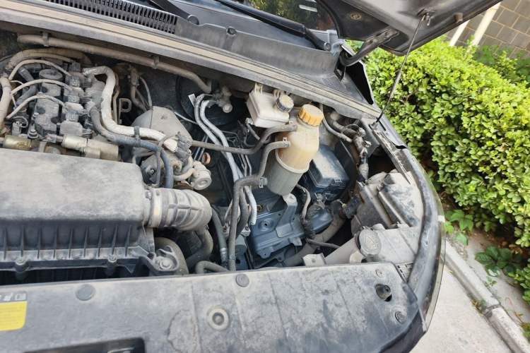 Used Wuling Zhengcheng 2021 1.5T Manual Luxury Version Engine Bay Left