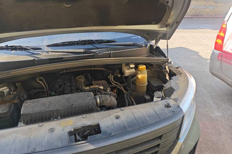 Used Wuling Zhengcheng 2021 1.5T Manual Comfort Version Engine Bay Left