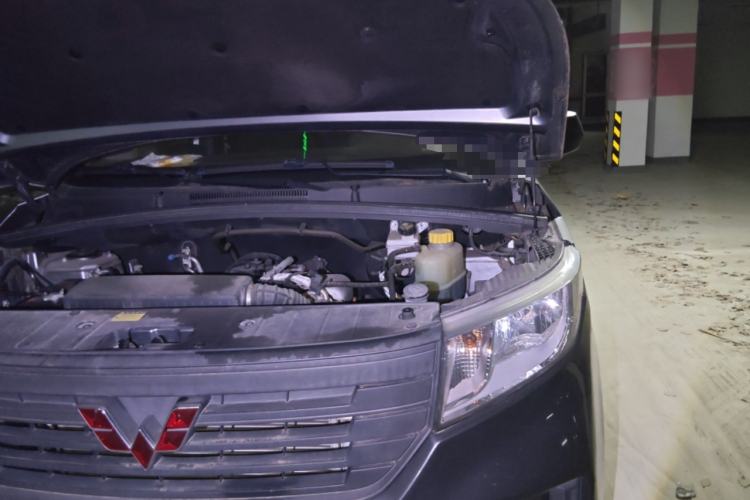 Used Wuling Zhengcheng 2021 1.5T Manual Comfort Version Engine Bay Left