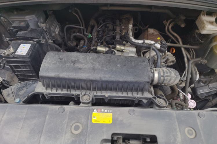 Used Wuling Zhengcheng 2021 1.5T Manual Luxury Version Engine Bay