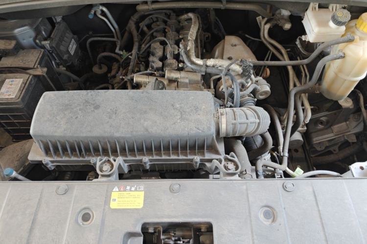 Used Wuling Zhengcheng 2021 1.5T Manual Luxury Version Engine Bay