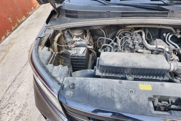 Used Wuling Zhengcheng 2021 1.5T Manual Luxury Version Engine Bay Right