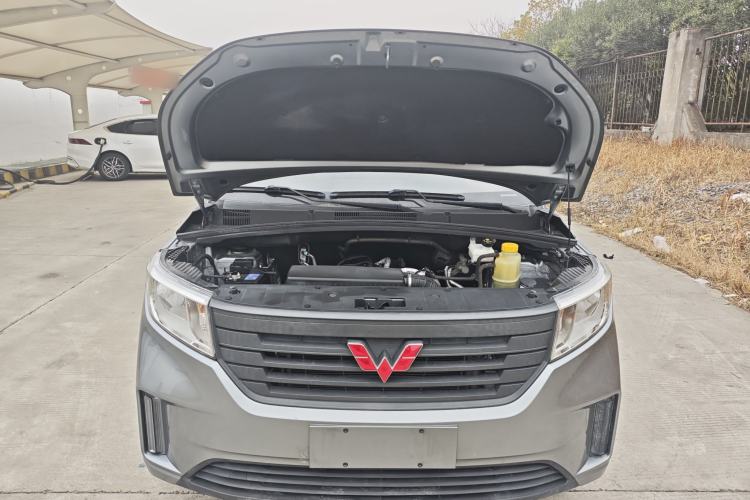 Used Wuling Zhengcheng 2021 1.5T Manual Comfort Version Engine Bay