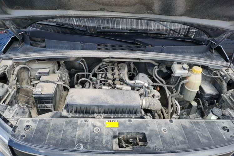 Used Wuling Zhengcheng 2021 1.5T Manual Luxury Version Engine Bay