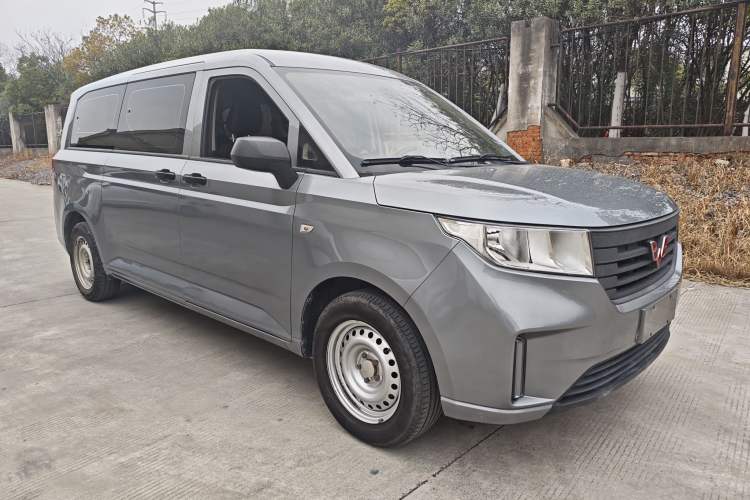 Used Wuling Zhengcheng 2021 1.5T Manual Comfort Version Exterior 1