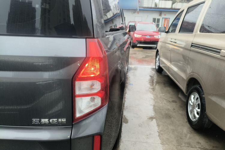 Used Wuling Zhengcheng 2021 1.5T Manual Comfort Version Exterior 3