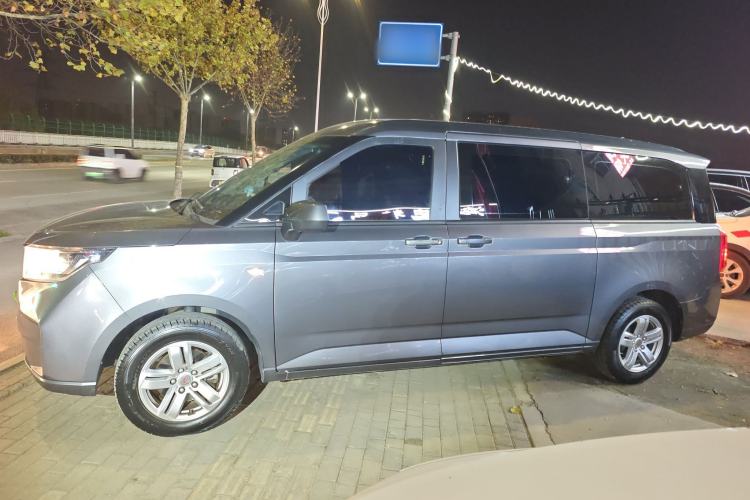 Used Wuling Zhengcheng 2021 1.5T Manual Luxury Version Exterior 3