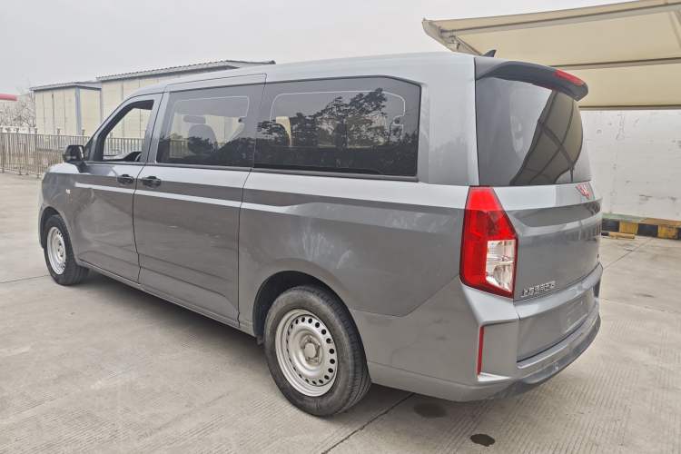 Used Wuling Zhengcheng 2021 1.5T Manual Comfort Version Exterior 4
