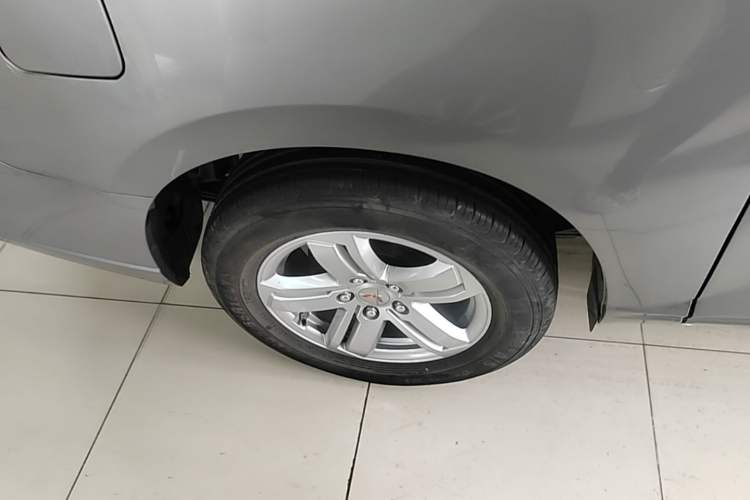 Used Wuling Zhengcheng 2021 1.5T Manual Luxury Version Exterior 5