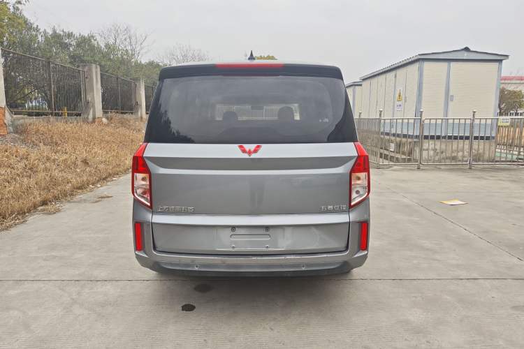 Used Wuling Zhengcheng 2021 1.5T Manual Comfort Version Exterior 5