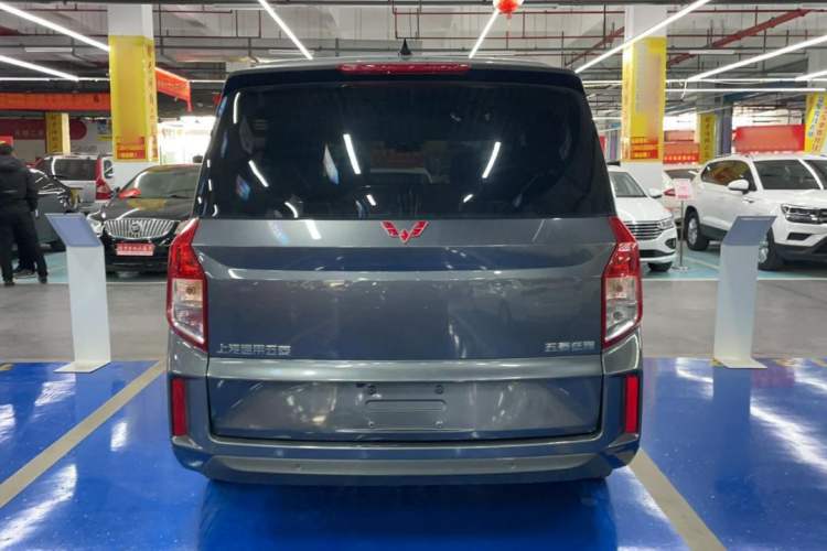 Used Wuling Zhengcheng 2021 1.5T Manual Comfort Version Exterior 6