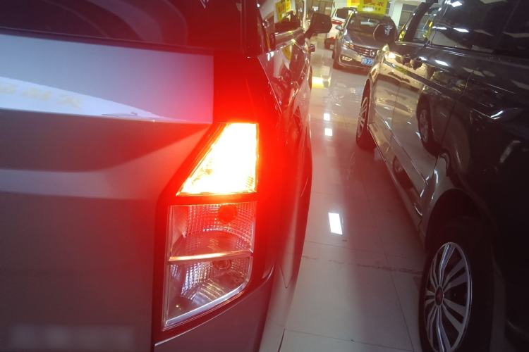 Used Wuling Zhengcheng 2021 1.5T Manual Luxury Version Exterior 6