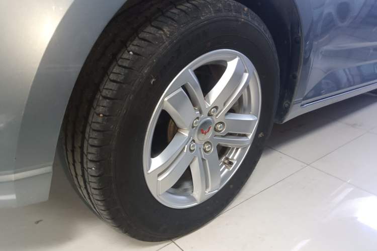 Used Wuling Zhengcheng 2021 1.5T Manual Luxury Version Exterior 7