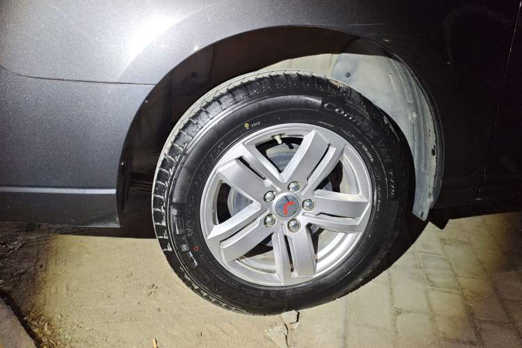 Used Wuling Zhengcheng 2021 1.5T Manual Luxury Version Exterior 8
