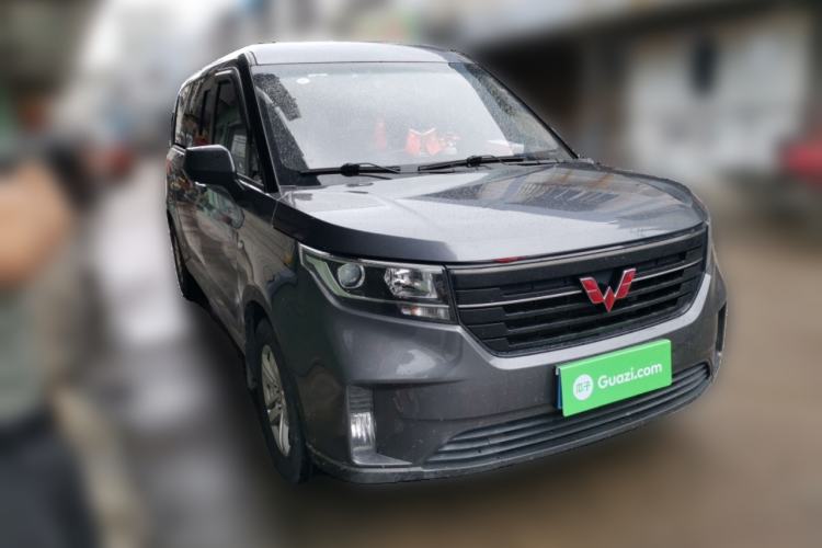 Used Wuling Zhengcheng 2021 1.5T Manual Luxury Version Front Right 45 Deg
