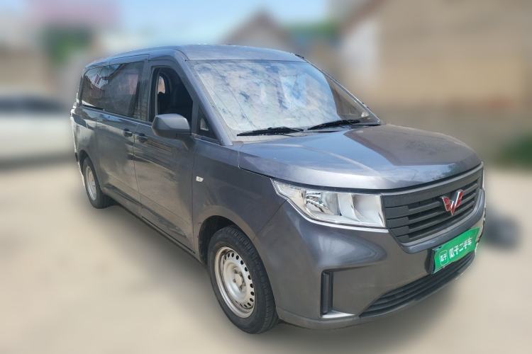 Used Wuling Zhengcheng 2021 1.5T Manual Comfort Version Front Right 45 Deg