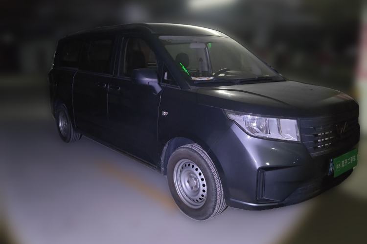 Used Wuling Zhengcheng 2021 1.5T Manual Comfort Version Front Right 45 Deg