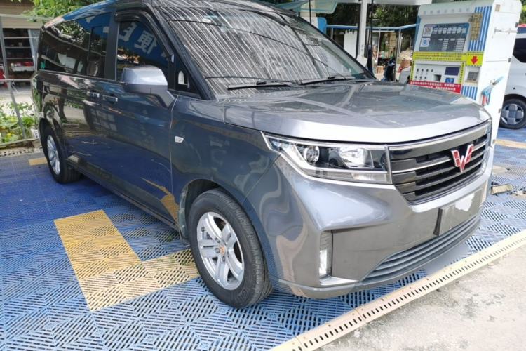 Used Wuling Zhengcheng 2021 1.5T Manual Luxury Version Front Right 45 Deg