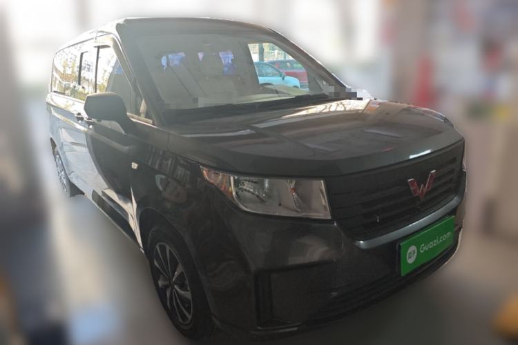 Used Wuling Zhengcheng 2021 1.5T Manual Comfort Version Front Right 45 Deg