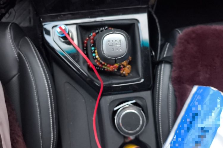 Used Wuling Zhengcheng 2021 1.5T Manual Luxury Version Gear Lever