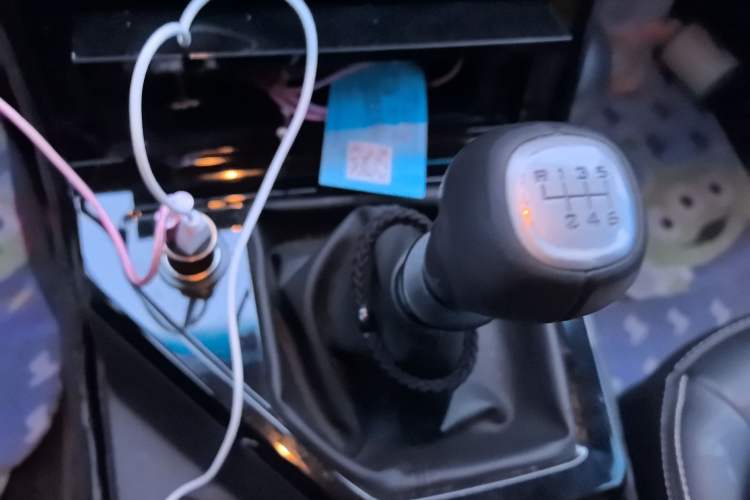 Used Wuling Zhengcheng 2021 1.5T Manual Luxury Version Gear Lever