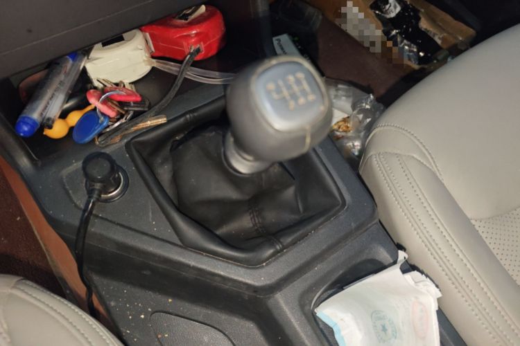 Used Wuling Zhengcheng 2021 1.5T Manual Comfort Version Gear Lever