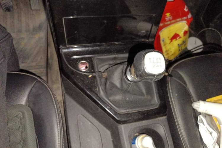 Used Wuling Zhengcheng 2021 1.5T Manual Luxury Version Gear Lever
