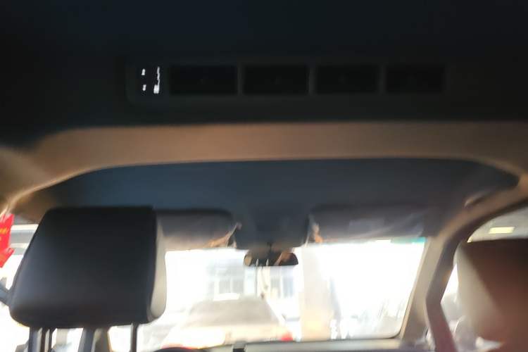 Used Wuling Zhengcheng 2021 1.5T Manual Luxury Version Headliner