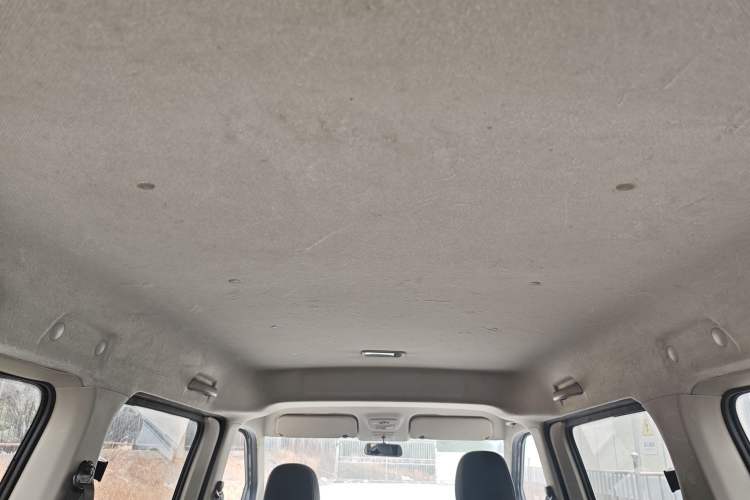 Used Wuling Zhengcheng 2021 1.5T Manual Comfort Version Headliner