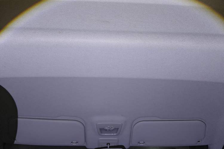 Used Wuling Zhengcheng 2021 1.5T Manual Comfort Version Headliner