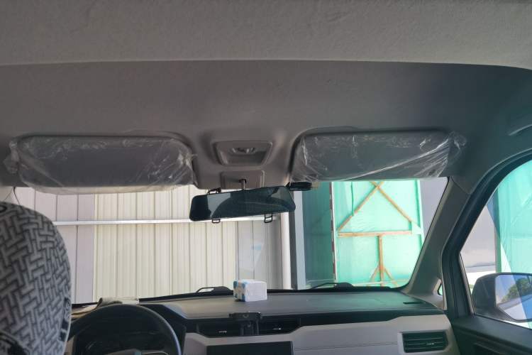 Used Wuling Zhengcheng 2021 1.5T Manual Comfort Version Headliner