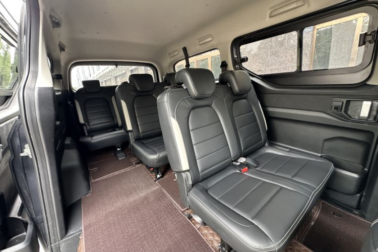 Used Wuling Zhengcheng 2021 1.5T Manual Luxury Version Interior 3