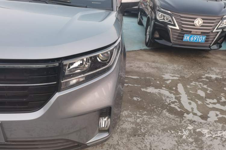 Used Wuling Zhengcheng 2021 1.5T Manual Luxury Version Left Front Headlight