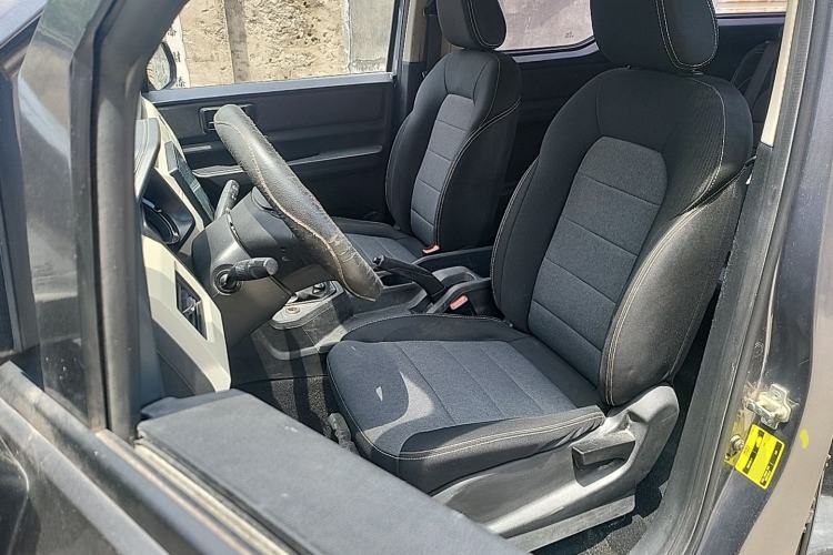 Used Wuling Zhengcheng 2021 1.5T Manual Comfort Version Left Front Seat