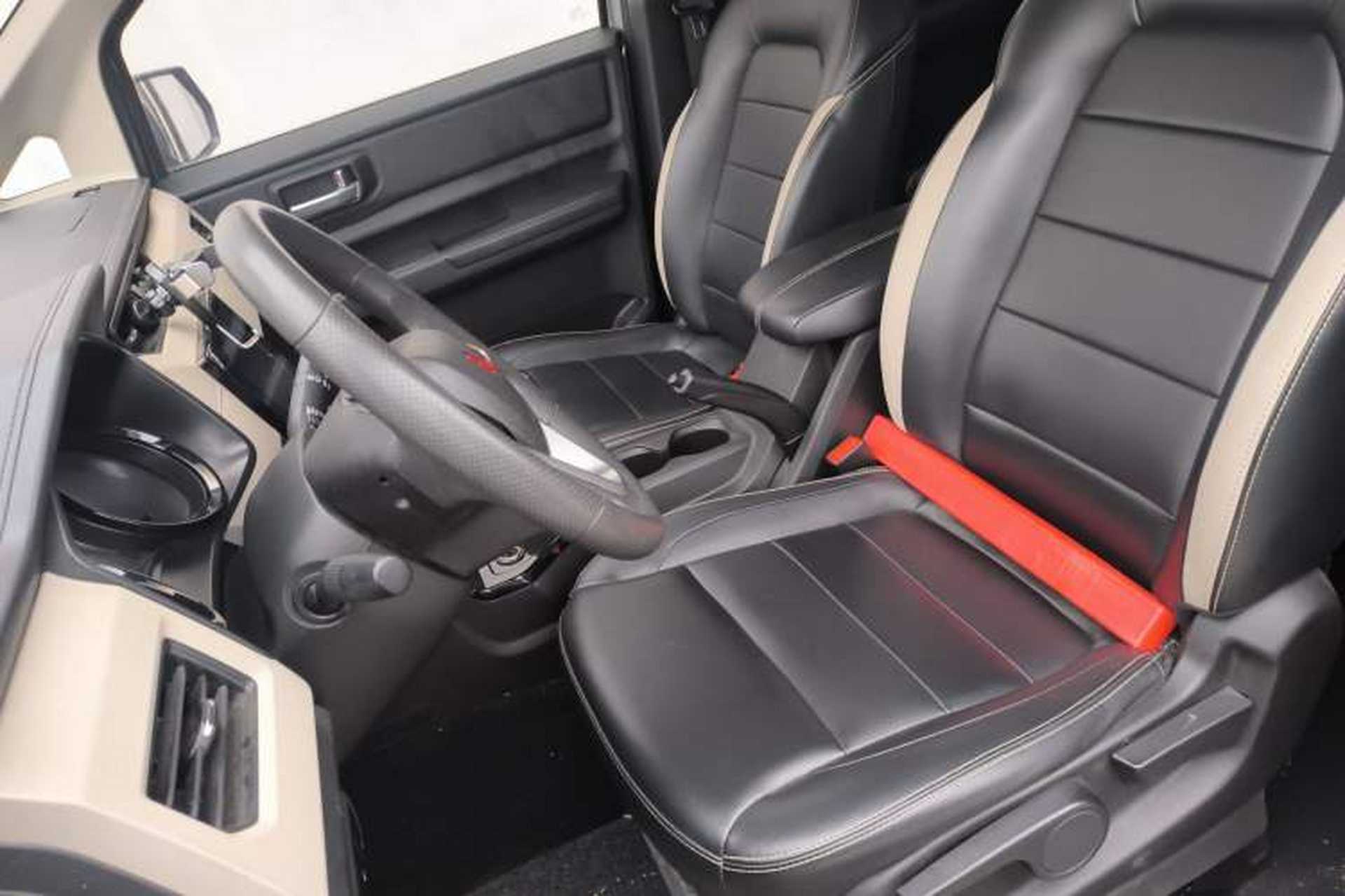 Used Wuling Zhengcheng 2021 1.5T Manual Luxury Version Left Front Seat