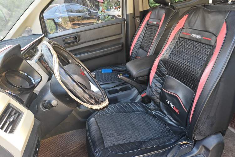 Used Wuling Zhengcheng 2021 1.5T Manual Comfort Version Left Front Seat