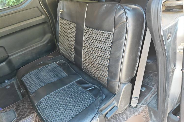 Used Wuling Zhengcheng 2021 1.5T Manual Comfort Version Left Rear Seat