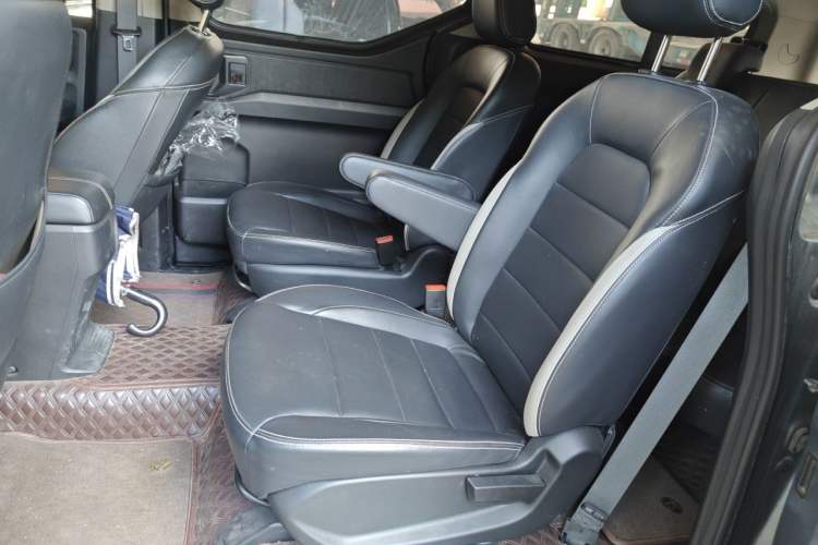 Used Wuling Zhengcheng 2021 1.5T Manual Luxury Version Left Rear Seat