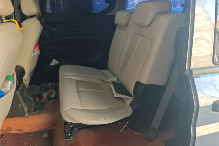 Used Wuling Zhengcheng 2021 1.5T Manual Comfort Version Left Rear Seat