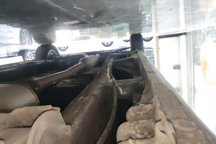 Used Wuling Zhengcheng 2021 1.5T Manual Luxury Version Left Side Sill