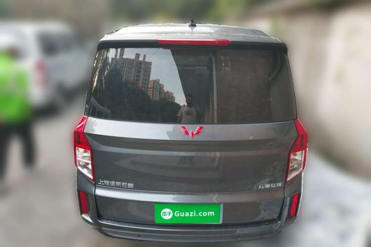 Used Wuling Zhengcheng 2021 1.5T Manual Comfort Version Rear