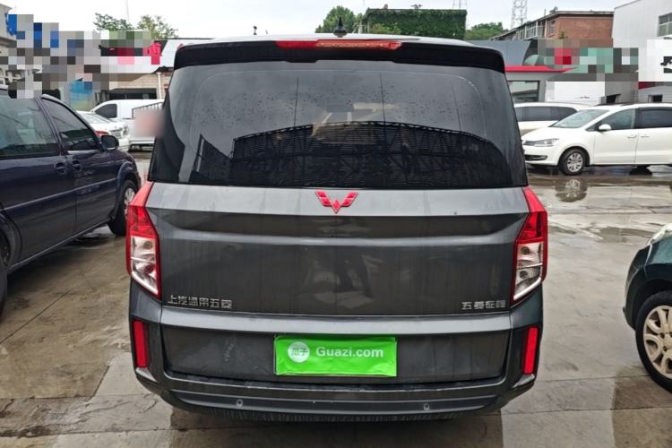 Used Wuling Zhengcheng 2021 1.5T Manual Comfort Version Rear