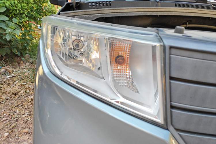 Used Wuling Zhengcheng 2021 1.5T Manual Comfort Version Right Front Headlight